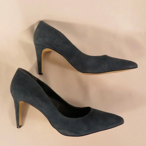Charles By Charles David Denim Blue Suede Heels Size 9.5 Medium - Picture 4 of 9